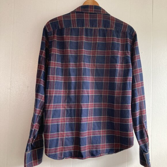 UNTUCKit Flannel Shirt Blue Plaid Long Sleeve Preppy Cozy Size Medium - Picture 5 of 7